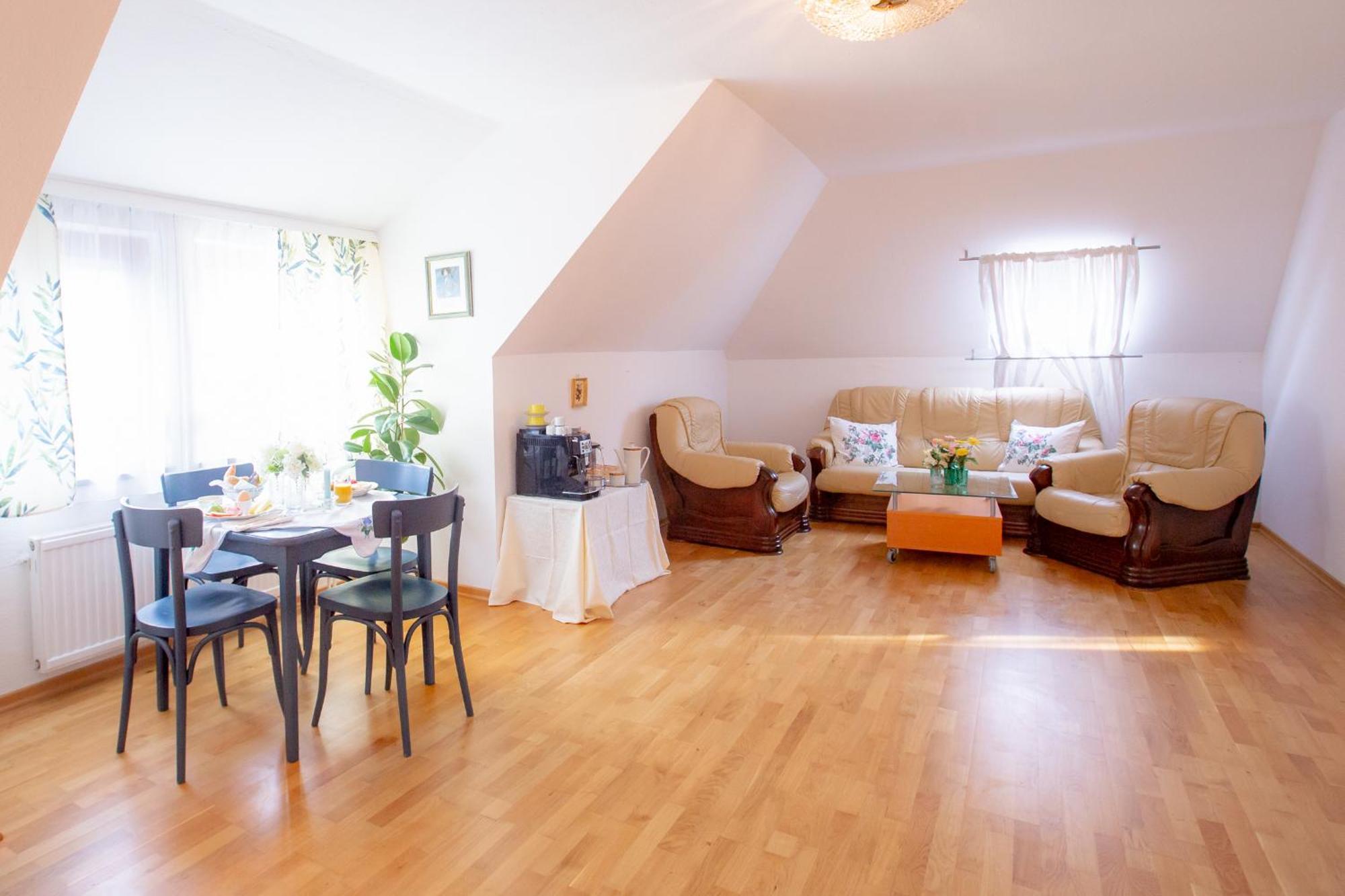 Marinela'S Bnb Вена Экстерьер фото